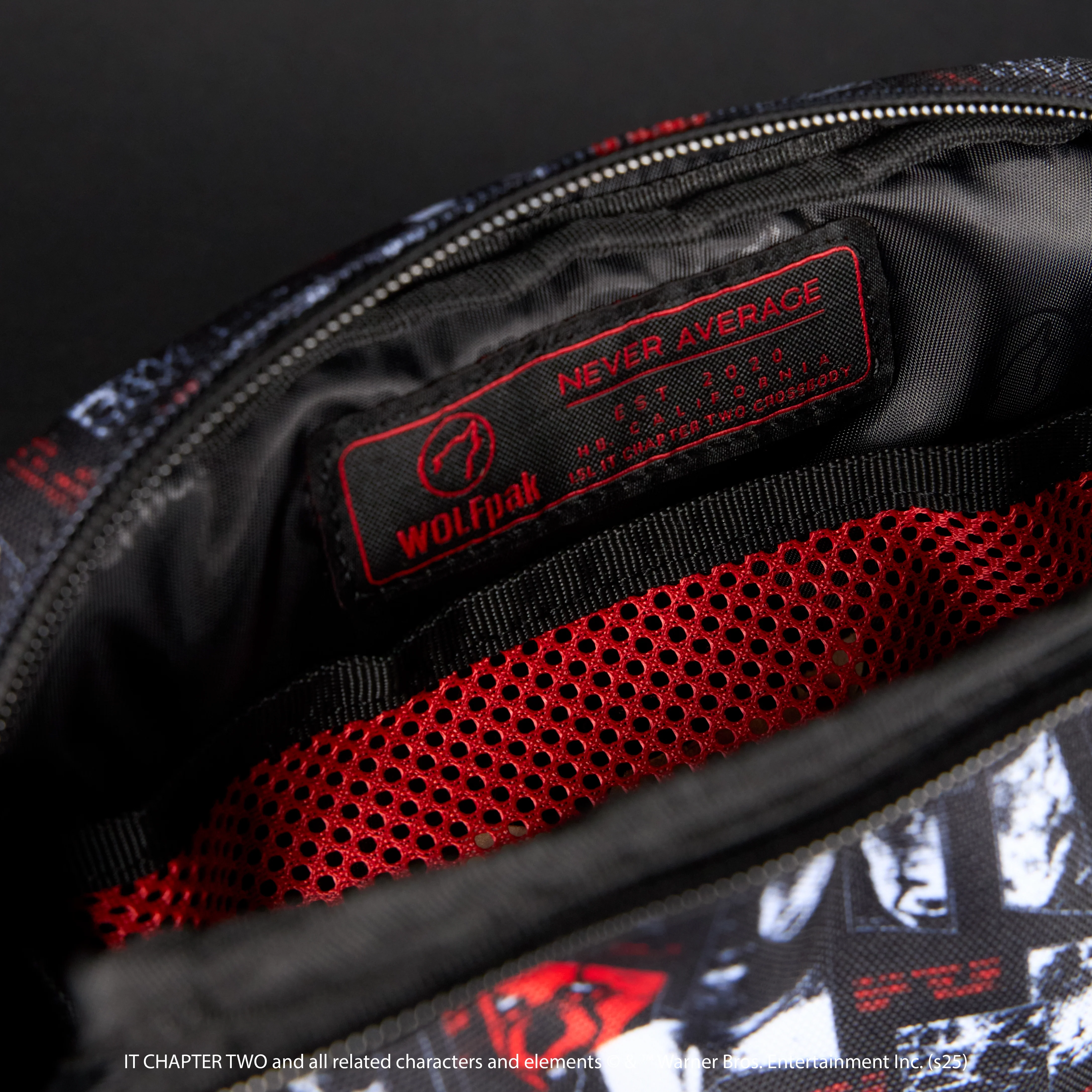 1.5L Crossbody Pack IT Chapter 2 Sale - Image 9