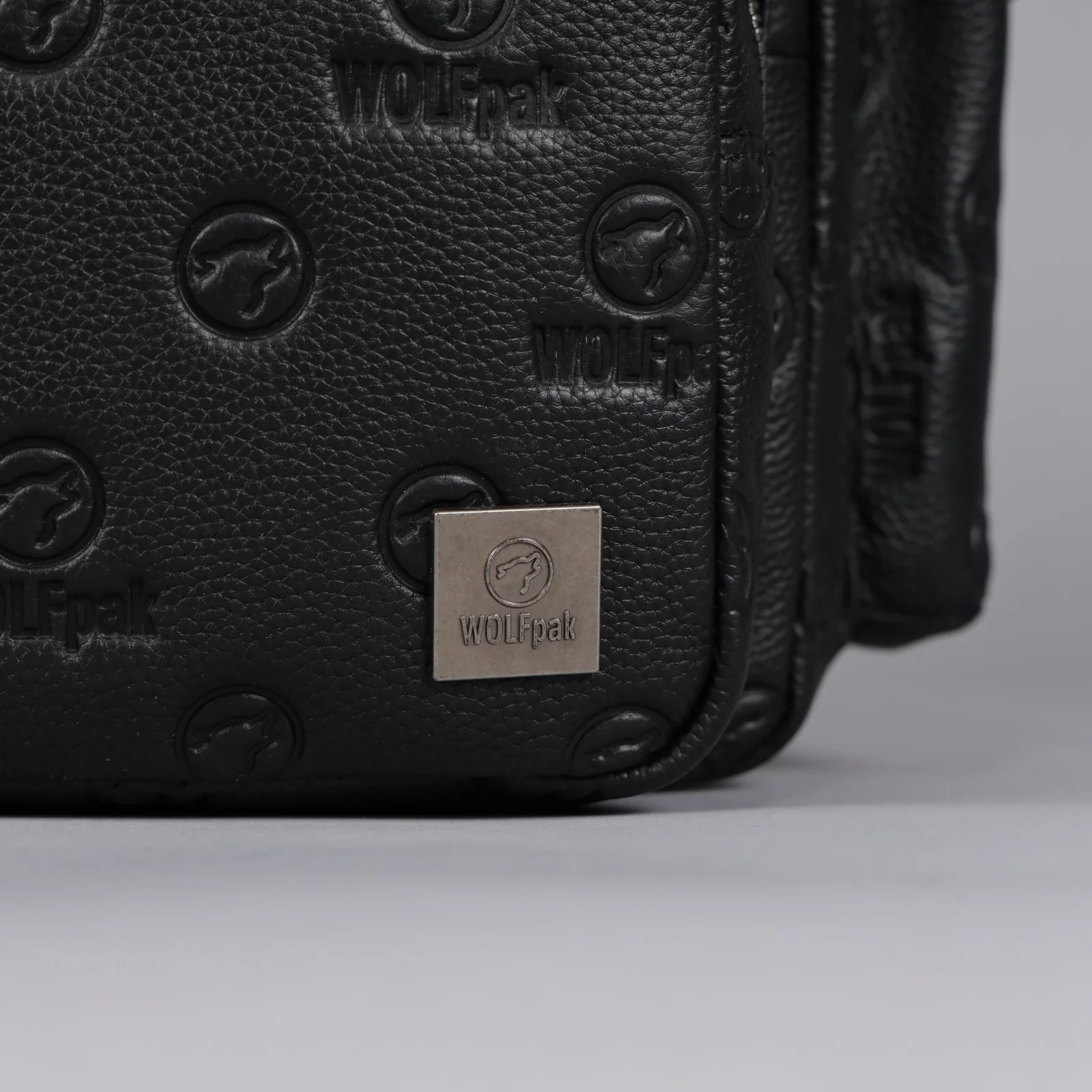 15L Backpack Luxury Leather - Image 16