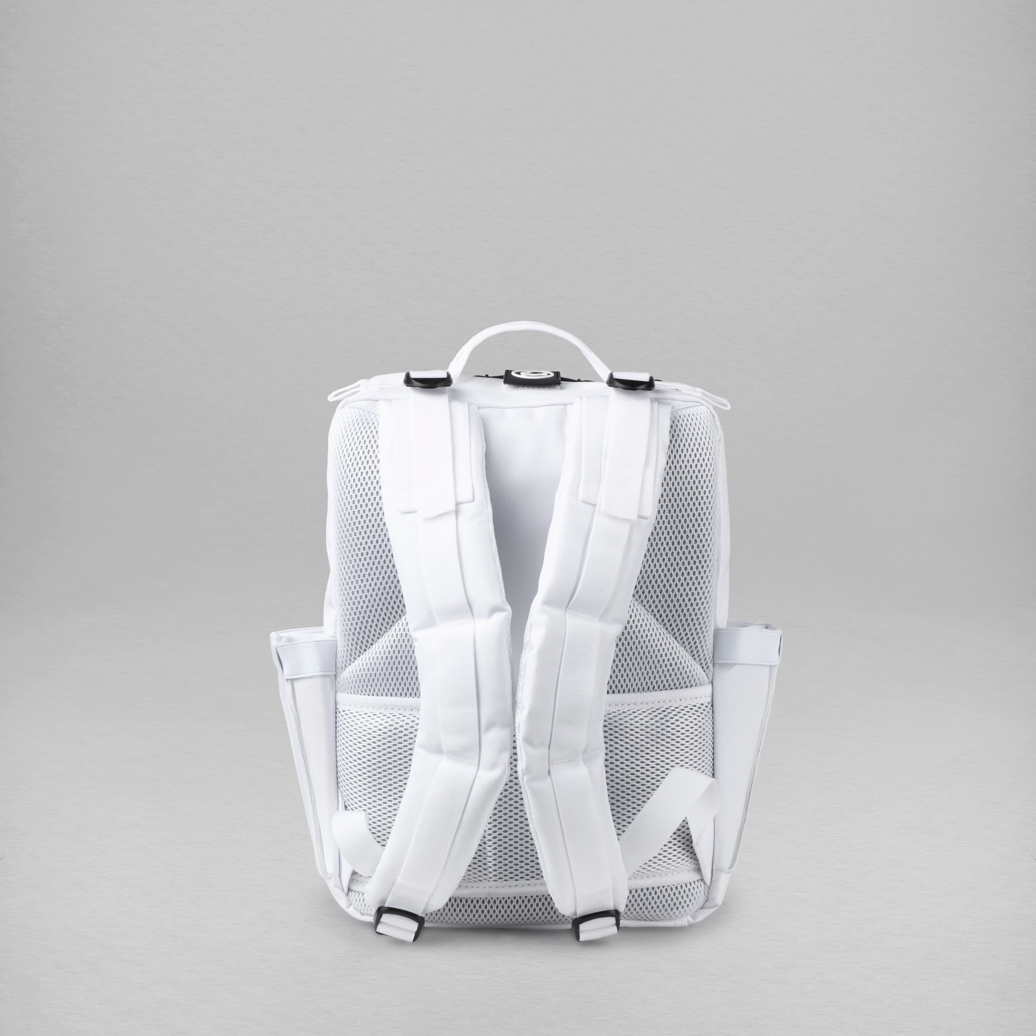 15L Backpack Polar White - Image 5