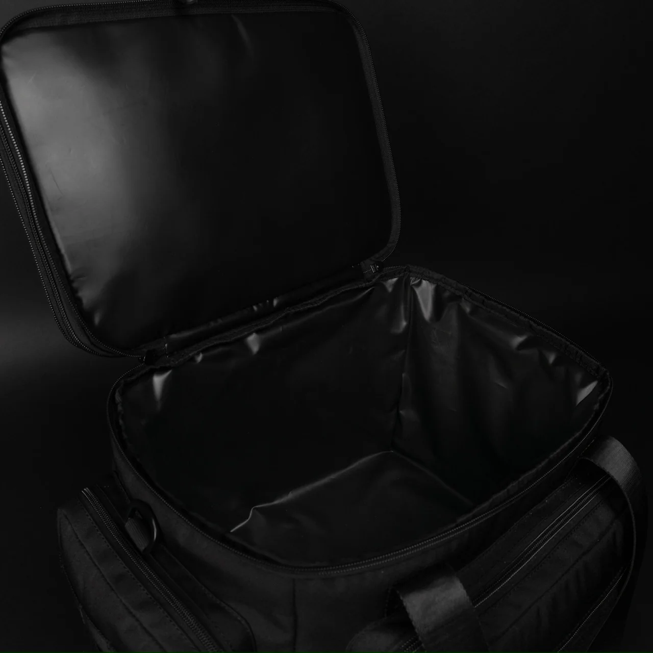 30L Mega Cooler Bag - Image 22
