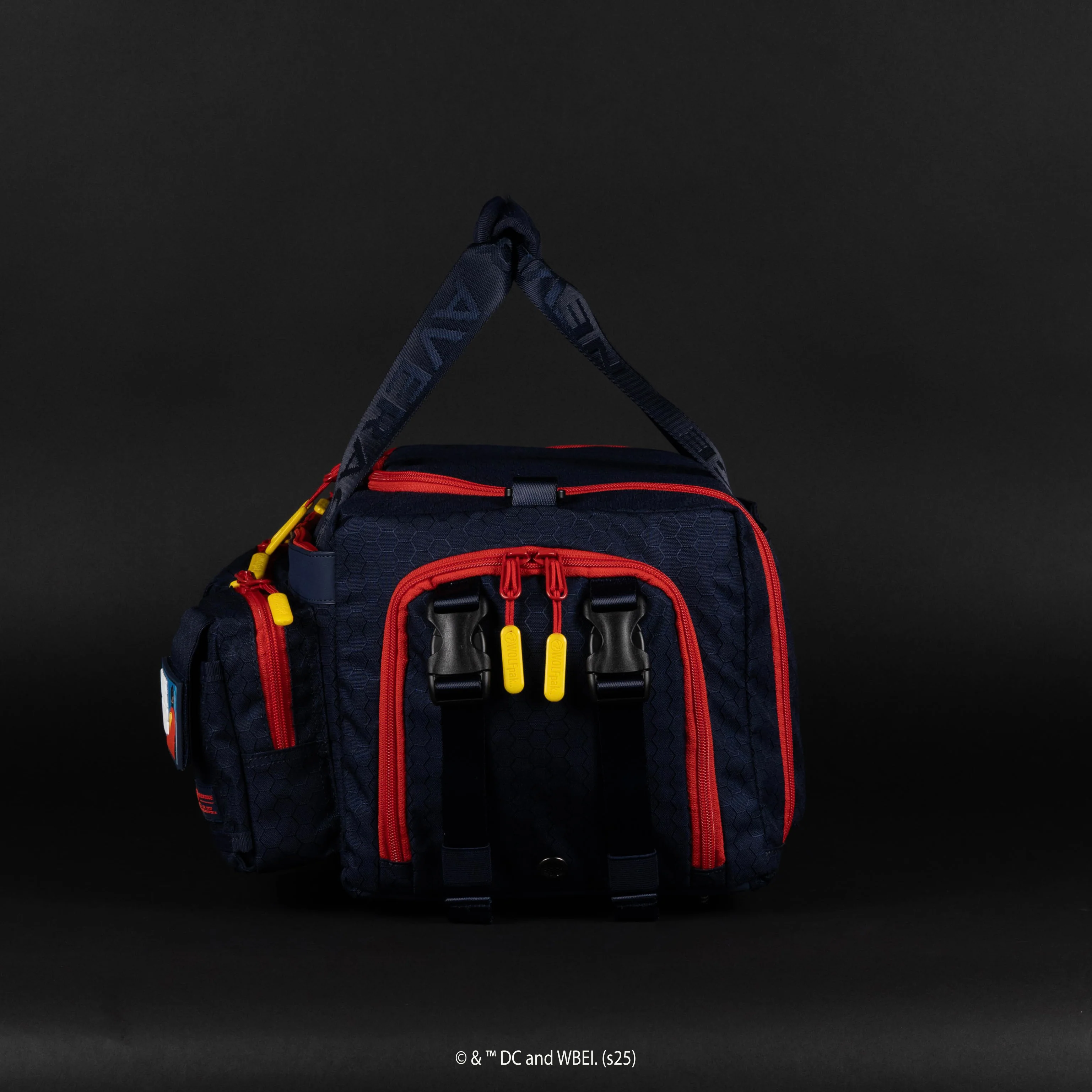 30L Perfect Duffle Bag Superman 2025 - Image 10