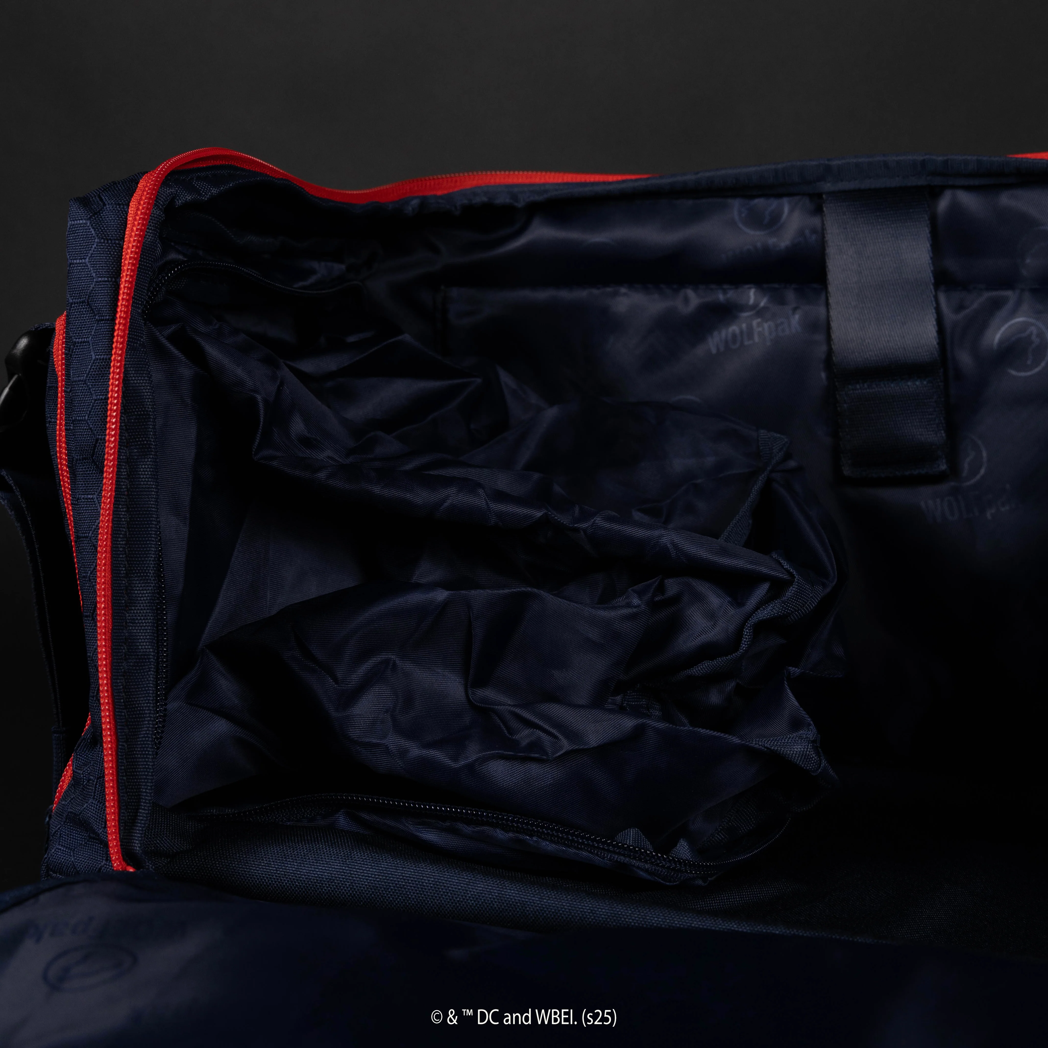 30L Perfect Duffle Bag Superman 2025 - Image 22
