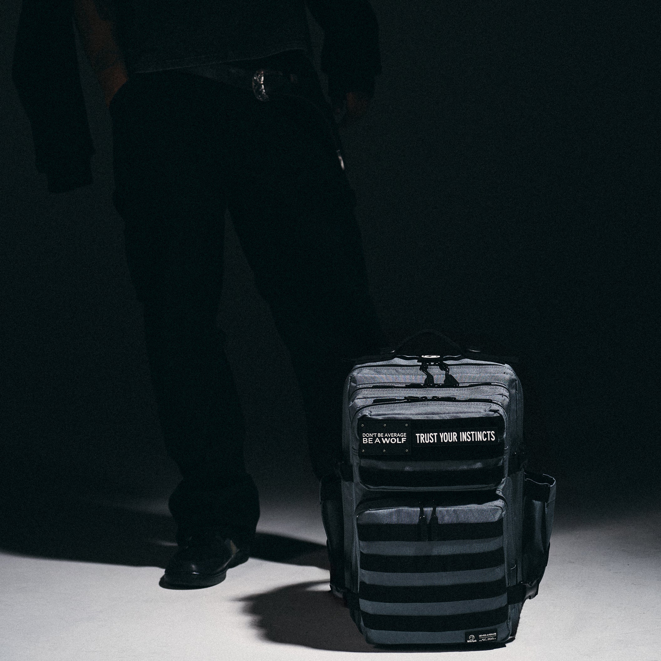 35L Backpack Iron Gray - Image 9