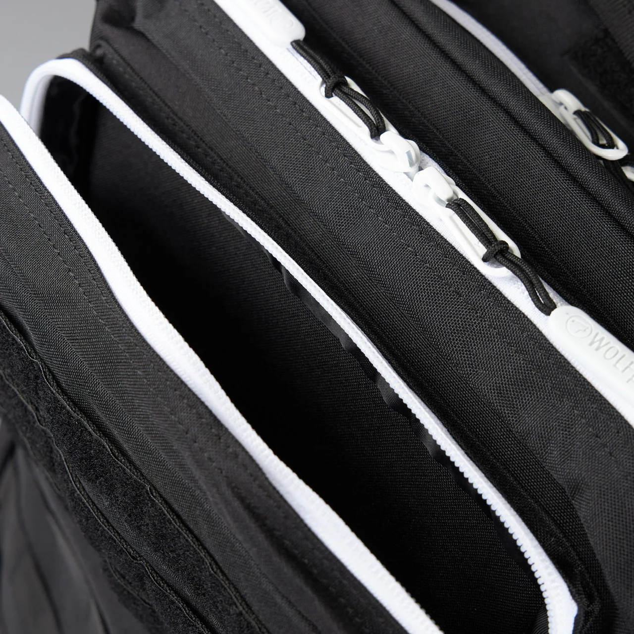 35L Backpack Power Slap Black - Image 27