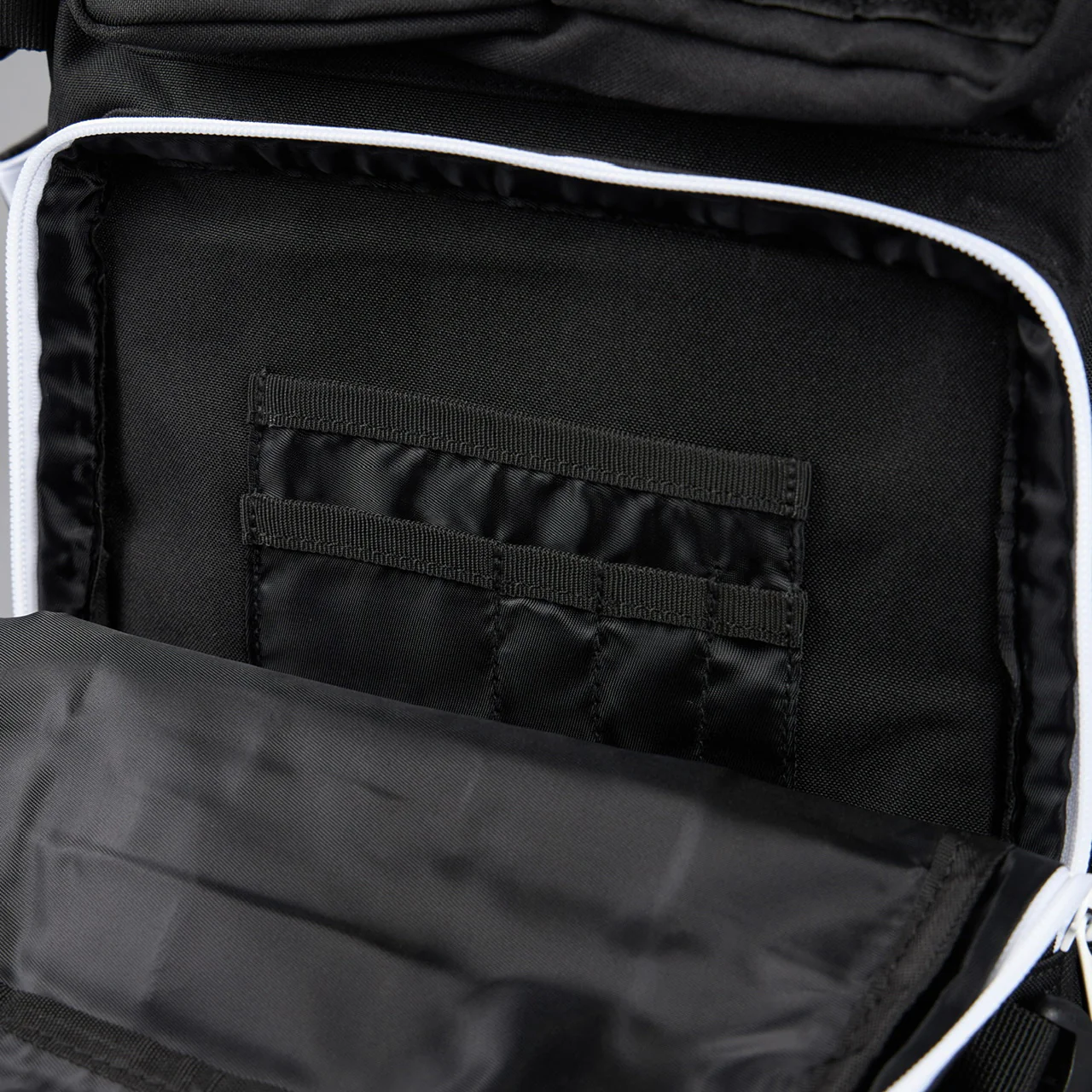 35L Backpack Power Slap Black - Image 28