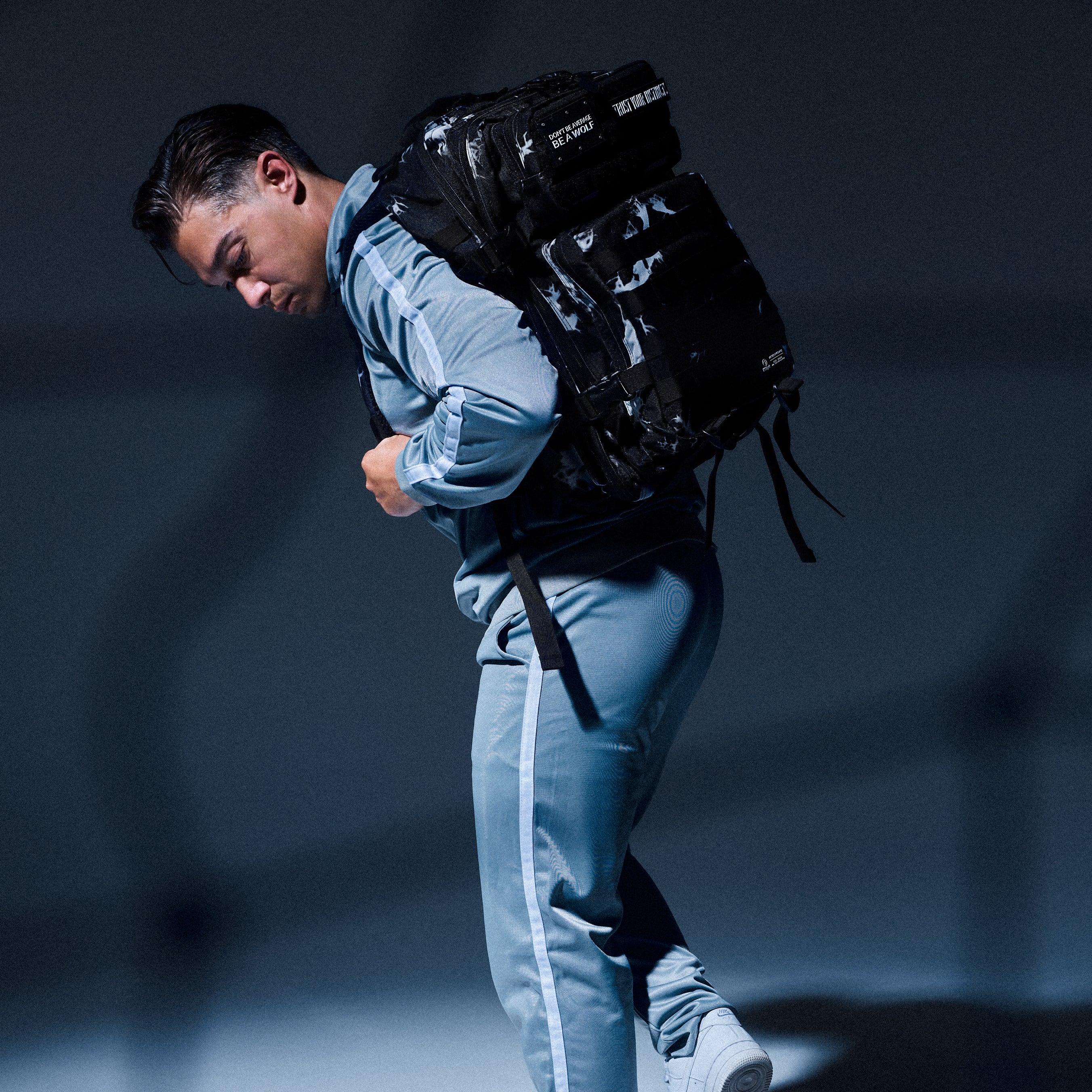 45L Backpack Black Lightning - Image 13