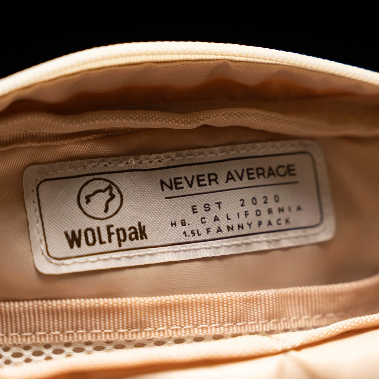 Crossbody Pack Neutral - Image 6
