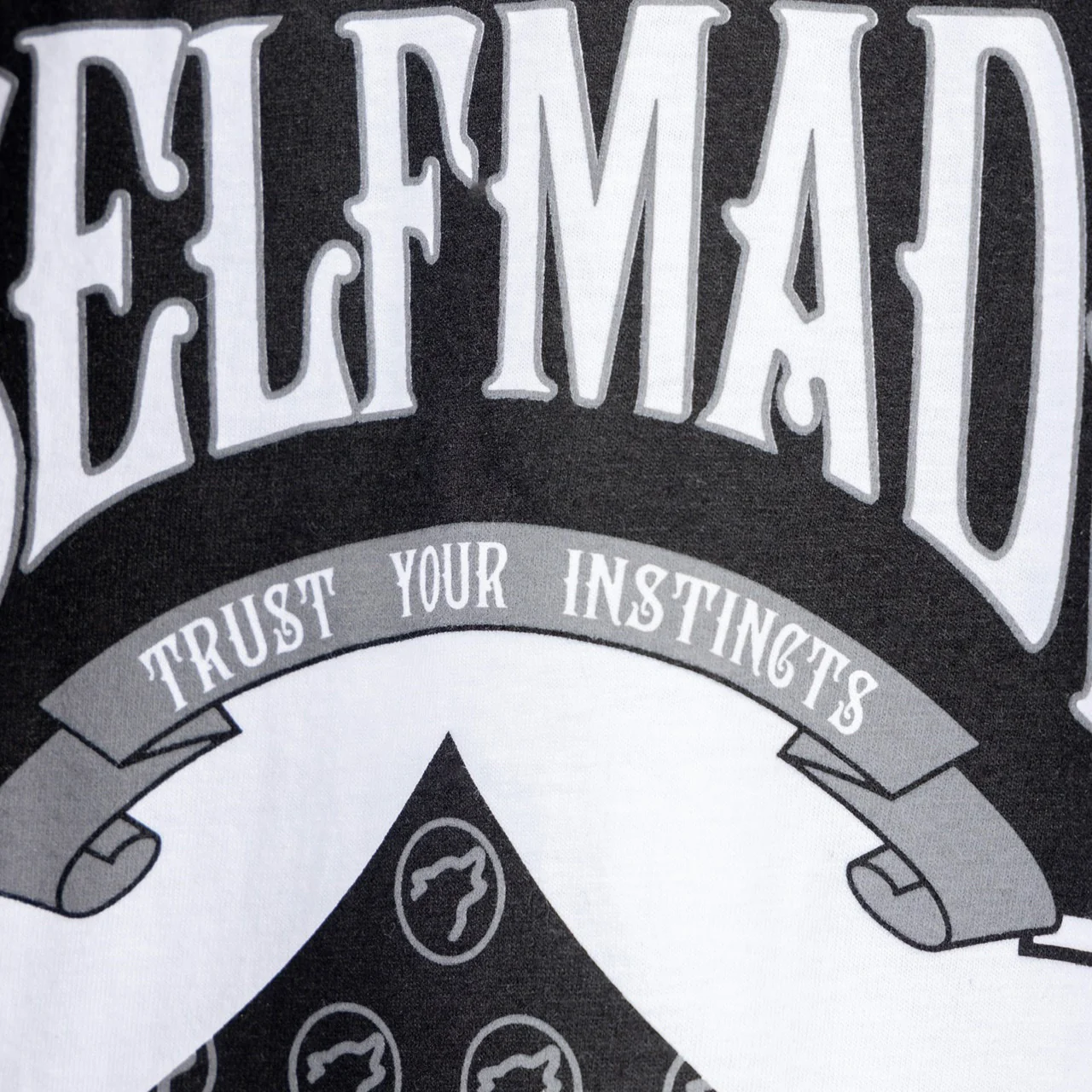 SELF MADE Never Average T-Shirt - Image 7